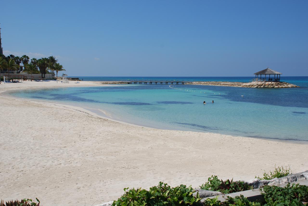 Luxury Villa Sleeps 6, Beach Access, Montego Bay Exteriér fotografie