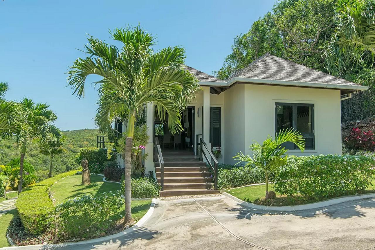 Luxury Villa Sleeps 6, Beach Access, Montego Bay Exteriér fotografie